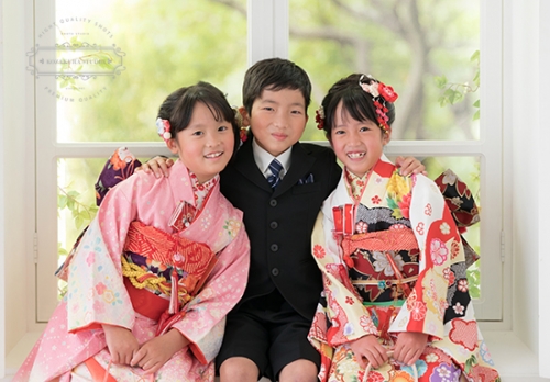 りおなちゃん さやかちゃんの七五三 吹田市江坂の写真スタジオ 小桜スタジオ